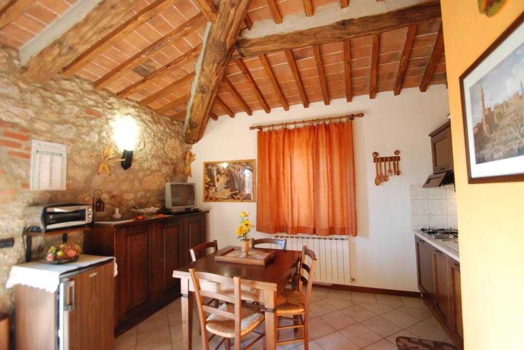 Agriturismo Arnano Sovicille Pokój zdjęcie